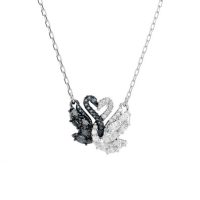 Accessories > Jewellery > Necklaces